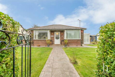 2 bedroom bungalow for sale