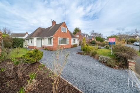 Gayton Parkway, Gayton CH60 4 bed detached house for sale