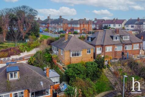 Breck Road, Wallasey CH44 2 bed detached bungalow for sale