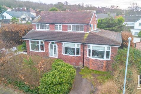 Norfolk Drive, Wirral CH48 3 bed detached house for sale