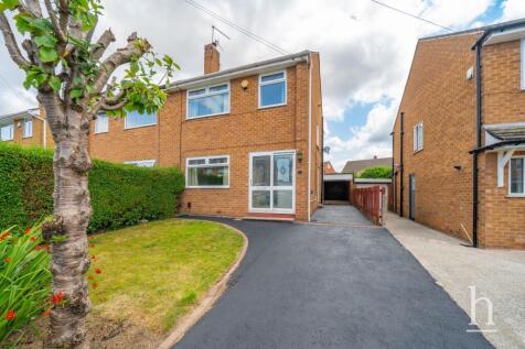 3 bedroom semi-detached house for sale