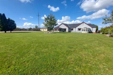 Ferryhill, County Durham, DL17 4 bed bungalow for sale