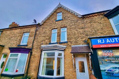 Columbus Ravine, Scarborough, North... 5 bed house of multiple occupation for sale