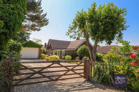 2 bedroom detached bungalow for sale