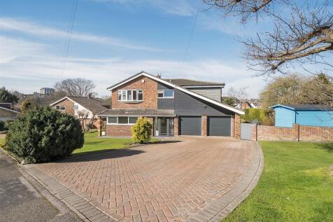 5 bedroom detached house for sale