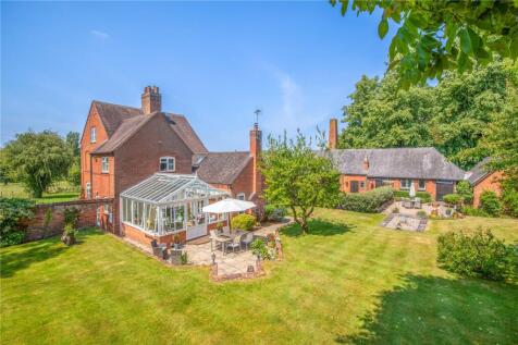 Patshull Park, Wolverhampton WV6 5 bed detached house for sale