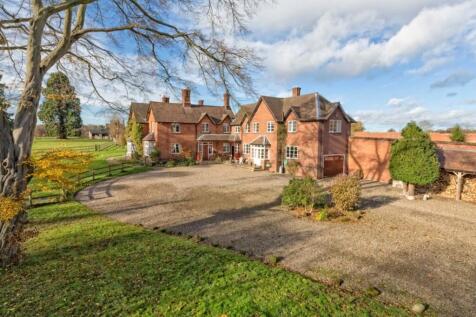 Patshull Park, Wolverhampton WV6 5 bed equestrian property for sale