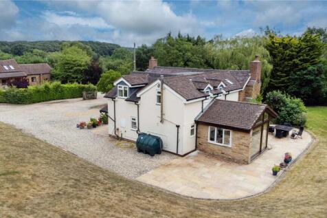 Cross Bank, Worcestershire DY12 4 bed equestrian property for sale