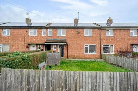 3 bedroom terraced house for sale