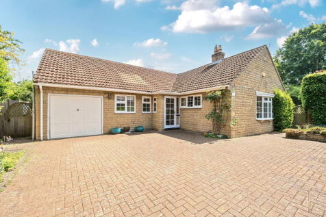Empingham, Oakham 3 bed detached bungalow for sale