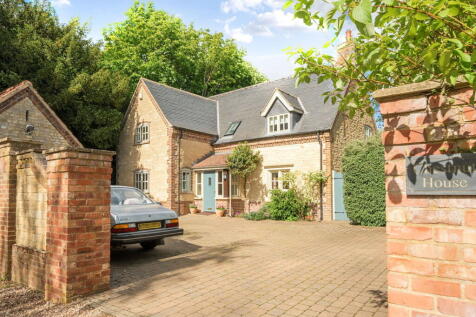 Main Street, Market Overton, Oakham 4 bed detached house for sale