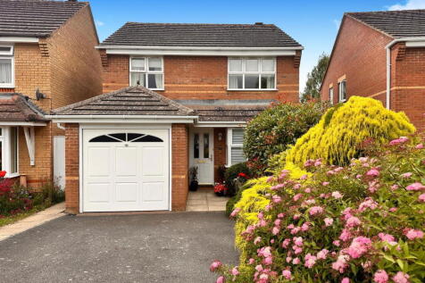 Wensum Close, Oakham 3 bed detached house for sale