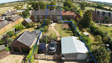 4 bedroom cottage for sale