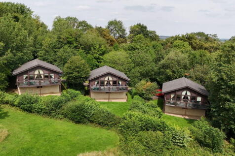 Belton Woods, Belton, Grantham 3 bed detached house for sale