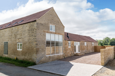 Dark lane, Bitchfield, Grantham 5 bed barn conversion for sale
