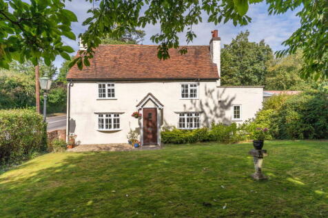 2 bedroom detached house for sale
