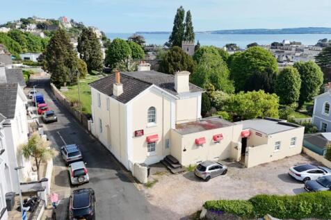 9 bedroom detached house for sale