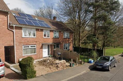5 bedroom terraced house for sale