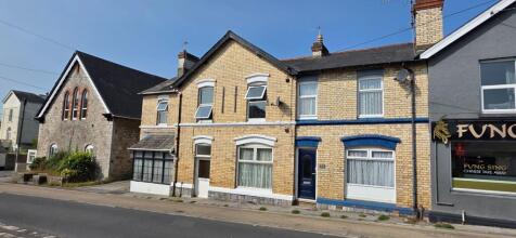 10 bedroom semi-detached house for sale