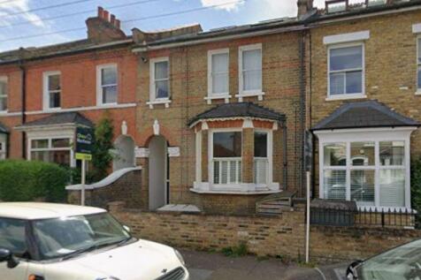 Studio flat for sale