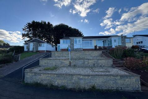 2 bedroom semi-detached bungalow for sale