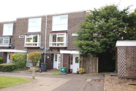 2 bedroom maisonette for sale