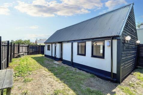 Dexter Close, Doddington, PE15 1 bed barn conversion for sale