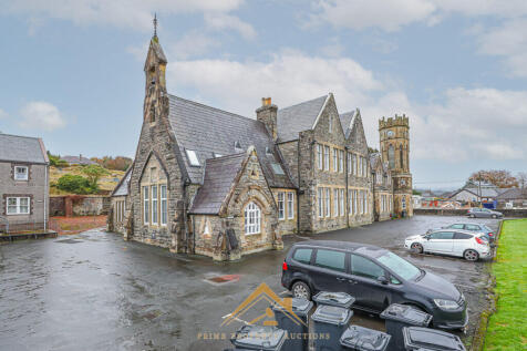 York Road, Newton Stewart DG8 2 bed apartment for sale