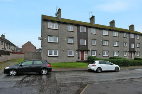 Cruickshank Crescent, Aberdeen AB12 1 bed flat for sale