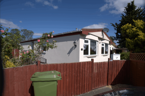 Harthurstfield Park, Cheltenham GL51 2 bed cottage for sale