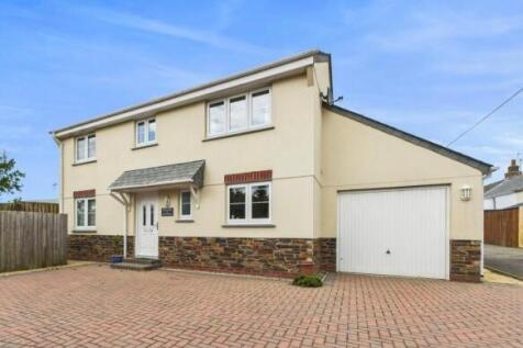 The Meadows, Cornwall PL30 3 bed detached house for sale