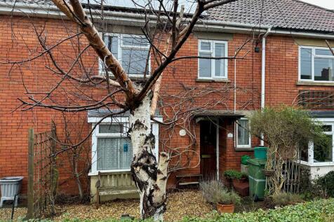 6 St. Edmunds Road, Glastonbury... 3 bed terraced house for sale