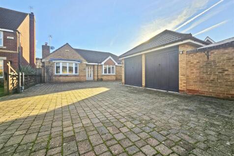 3 bedroom detached bungalow for sale