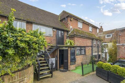 Landgate, Rye, East Sussex, TN31 7LH Property for sale
