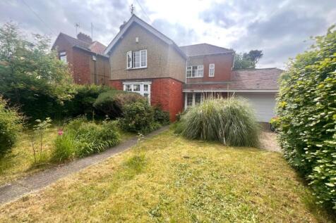 Bants Lane, Duston, Northampton NN5 4 bed detached house for sale