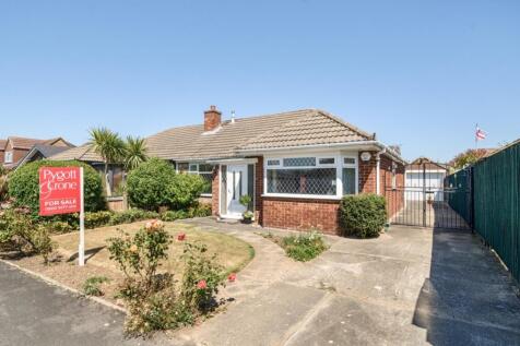 3 bedroom semi-detached bungalow for sale