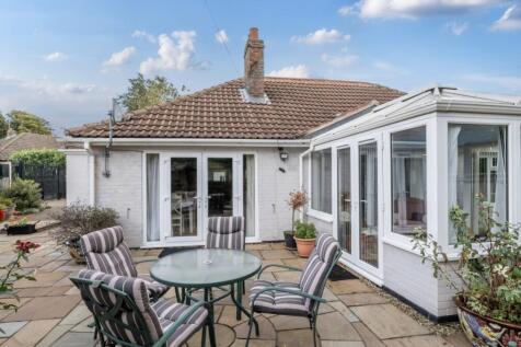 3 bedroom detached bungalow for sale