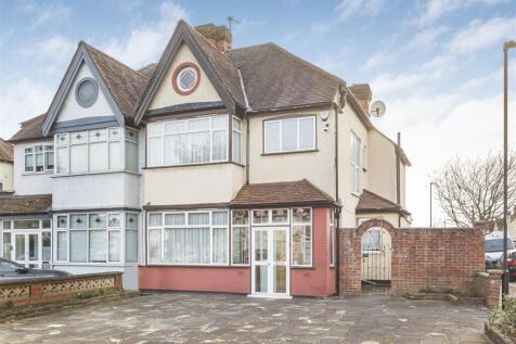 Ridge Avenue, Winchmore Hill, N21 3 bed semi