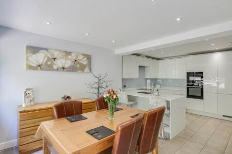 South Croydon CR2 4 bed detached house for sale