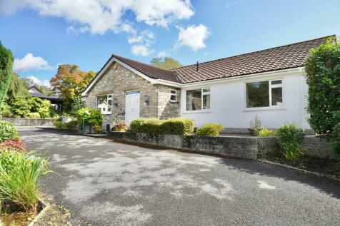 4 bedroom detached bungalow for sale