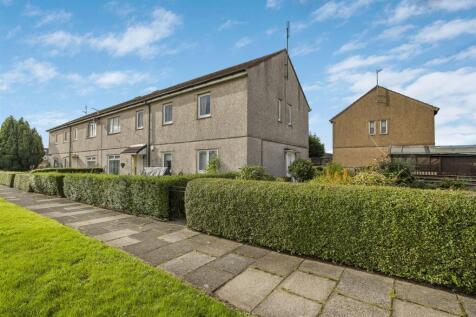 3 bedroom flat for sale