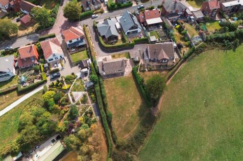 Stonehaven, Cone Lane, Silkstone Common 2 bed detached bungalow for sale