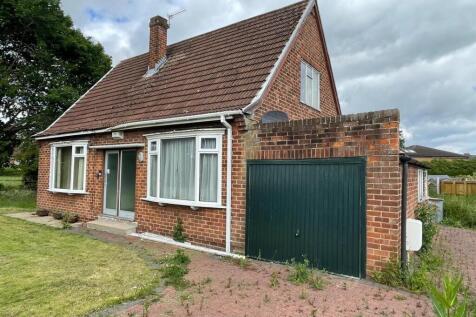 19 Colstan Road, Northallerton 3 bed detached bungalow for sale