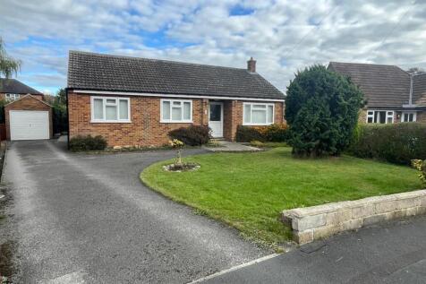 8 Millfield Crescent, Northallerton 3 bed house for sale