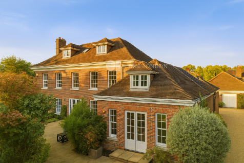 7 bedroom house for sale