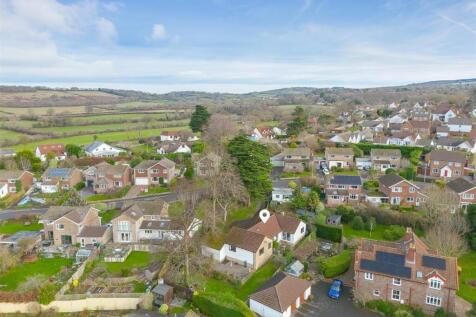 4 bedroom detached bungalow for sale