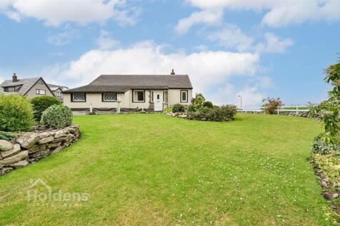 2 bedroom detached bungalow for sale