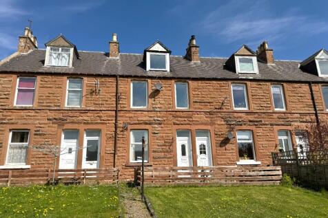 1 bedroom ground floor flat for sale