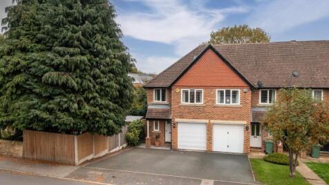 Syke Green, Leeds LS14 3 bed terraced house for sale
