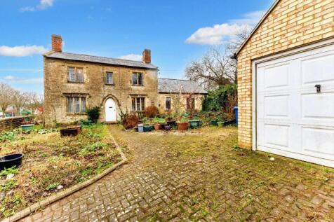 Evans Lane, Kidlington 4 bed detached house for sale